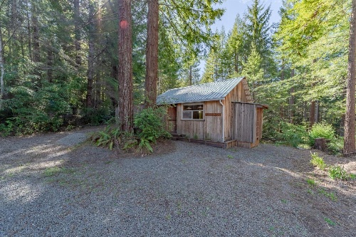 Dear Ol' Dad's Cabin image 1