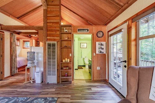 Dear Ol' Dad's Cabin image 10
