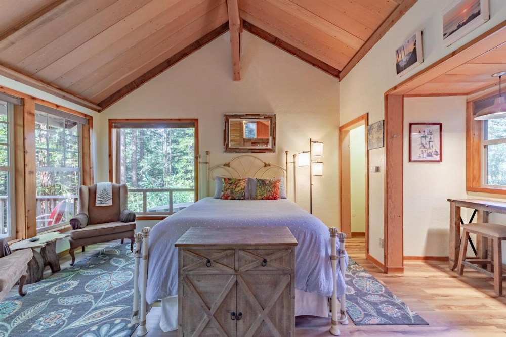 Dear Ol' Dad's Cabin Main image